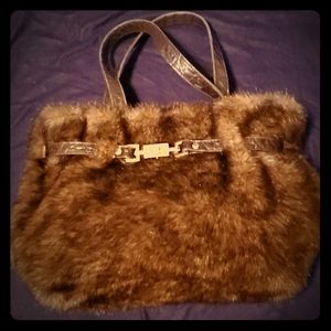 Tianni faux fur handbag. Excellent condition